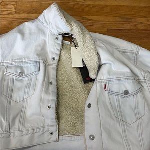 Levi trucker jacket